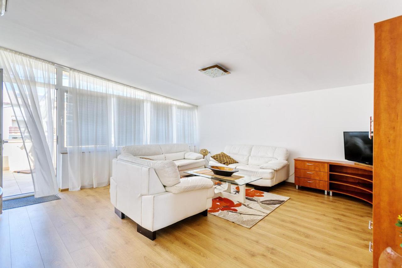 Comfort Holiday Apartment Zadar - With Parking And Balcony Buitenkant foto