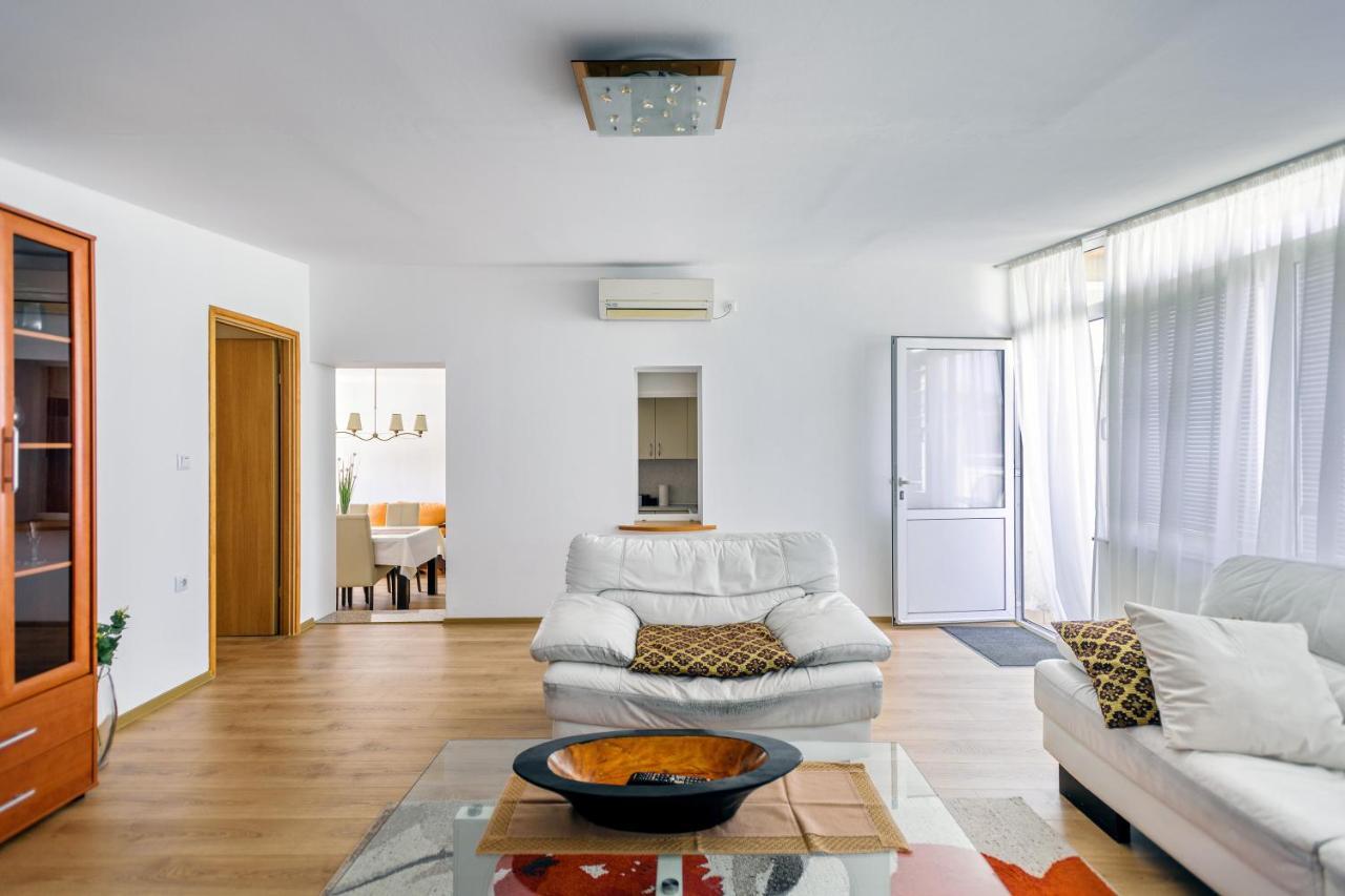 Comfort Holiday Apartment Zadar - With Parking And Balcony Buitenkant foto