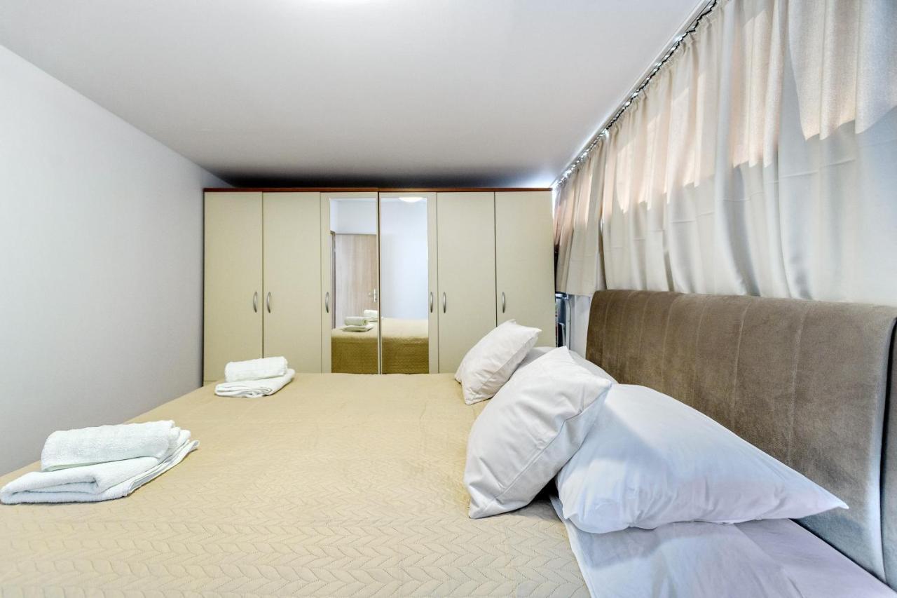 Comfort Holiday Apartment Zadar - With Parking And Balcony Buitenkant foto
