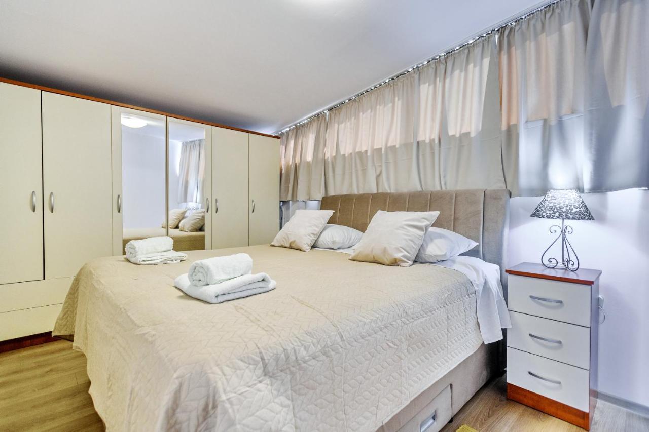 Comfort Holiday Apartment Zadar - With Parking And Balcony Buitenkant foto