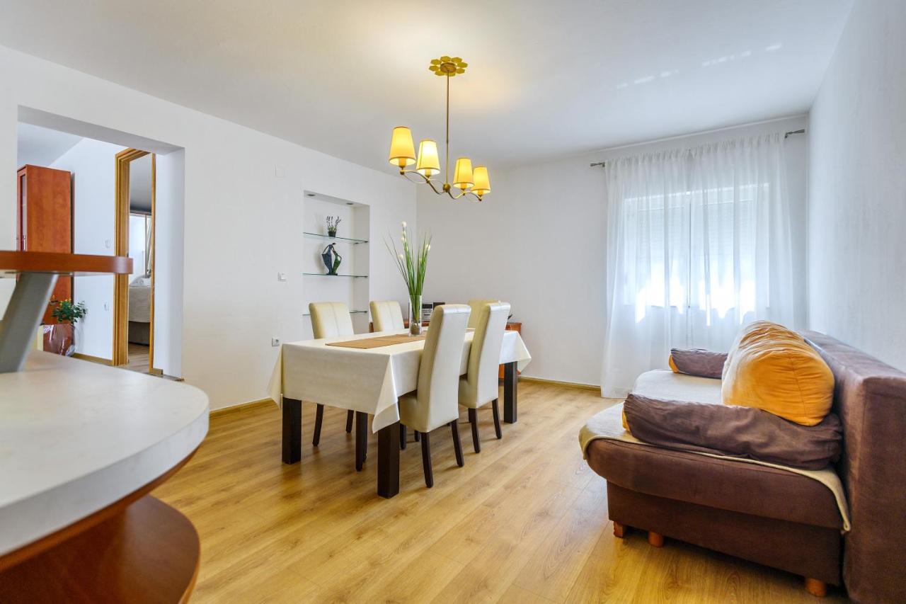 Comfort Holiday Apartment Zadar - With Parking And Balcony Buitenkant foto